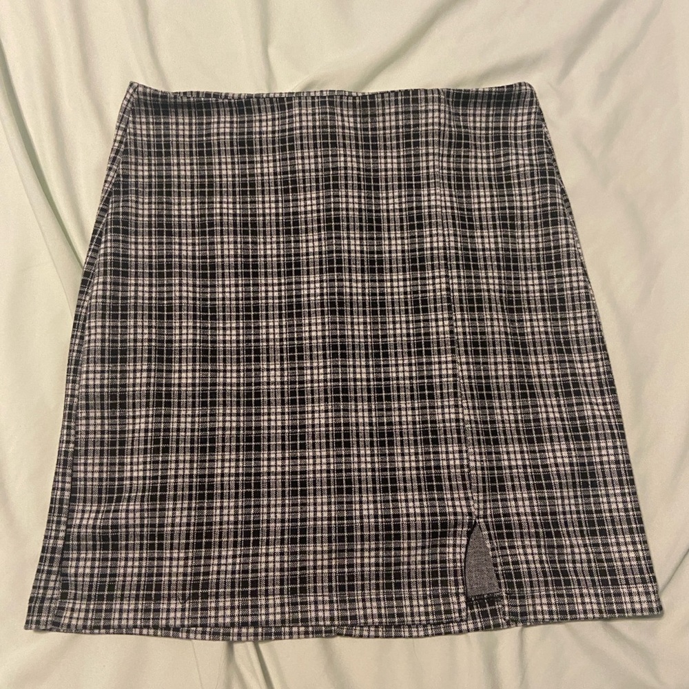 Chic Plaid Black and White Pencil Skirt with Small Modest Slit, Great Quality!
